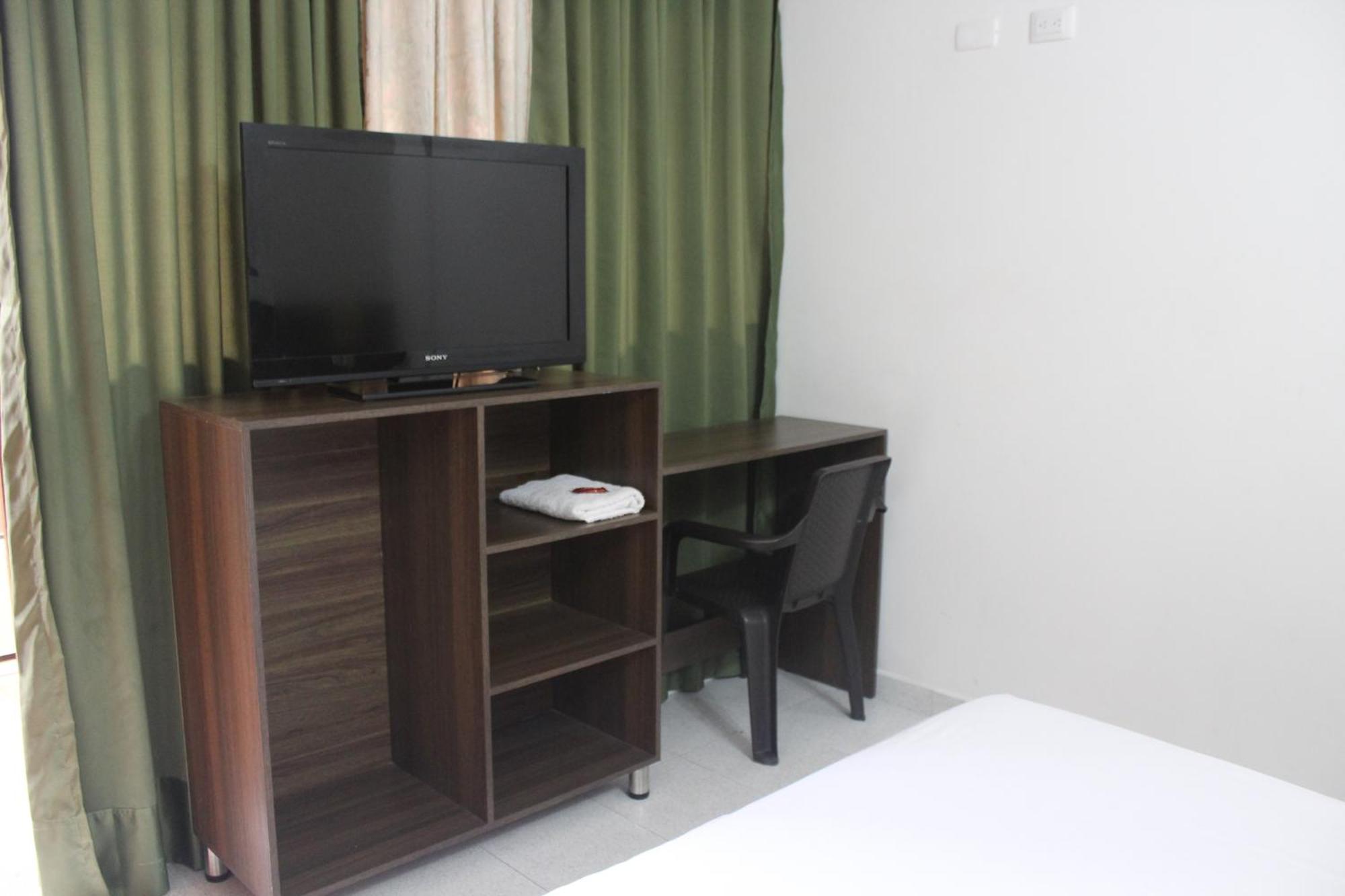 Hotel Elimar Girardot Buitenkant foto