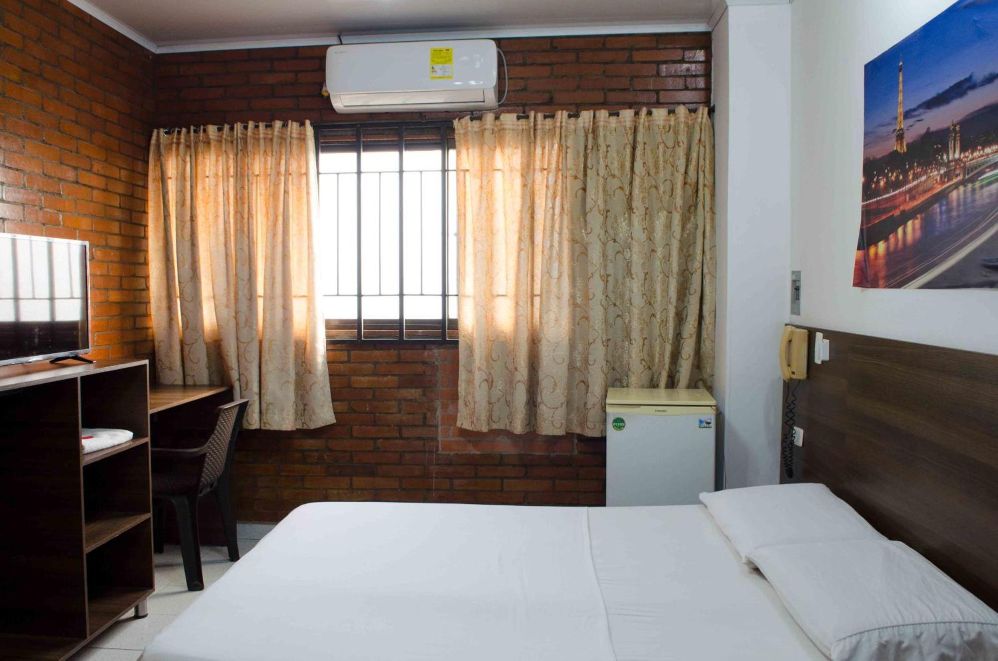 Hotel Elimar Girardot Buitenkant foto