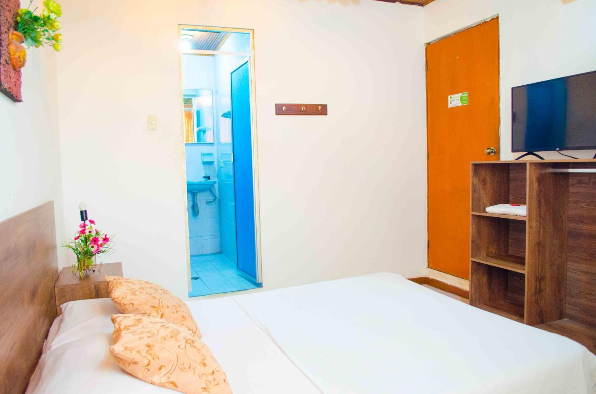 Hotel Elimar Girardot Buitenkant foto