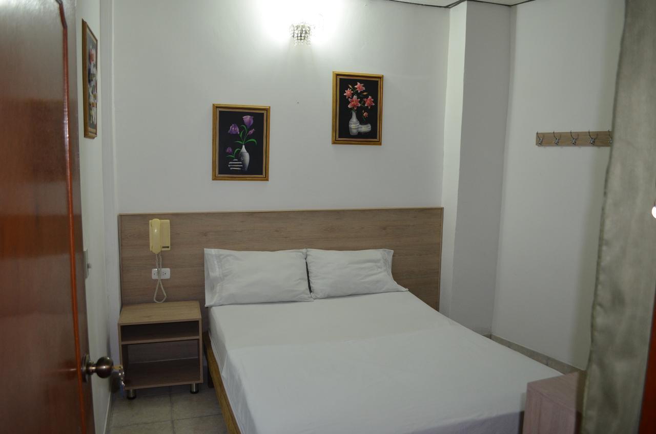 Hotel Elimar Girardot Buitenkant foto