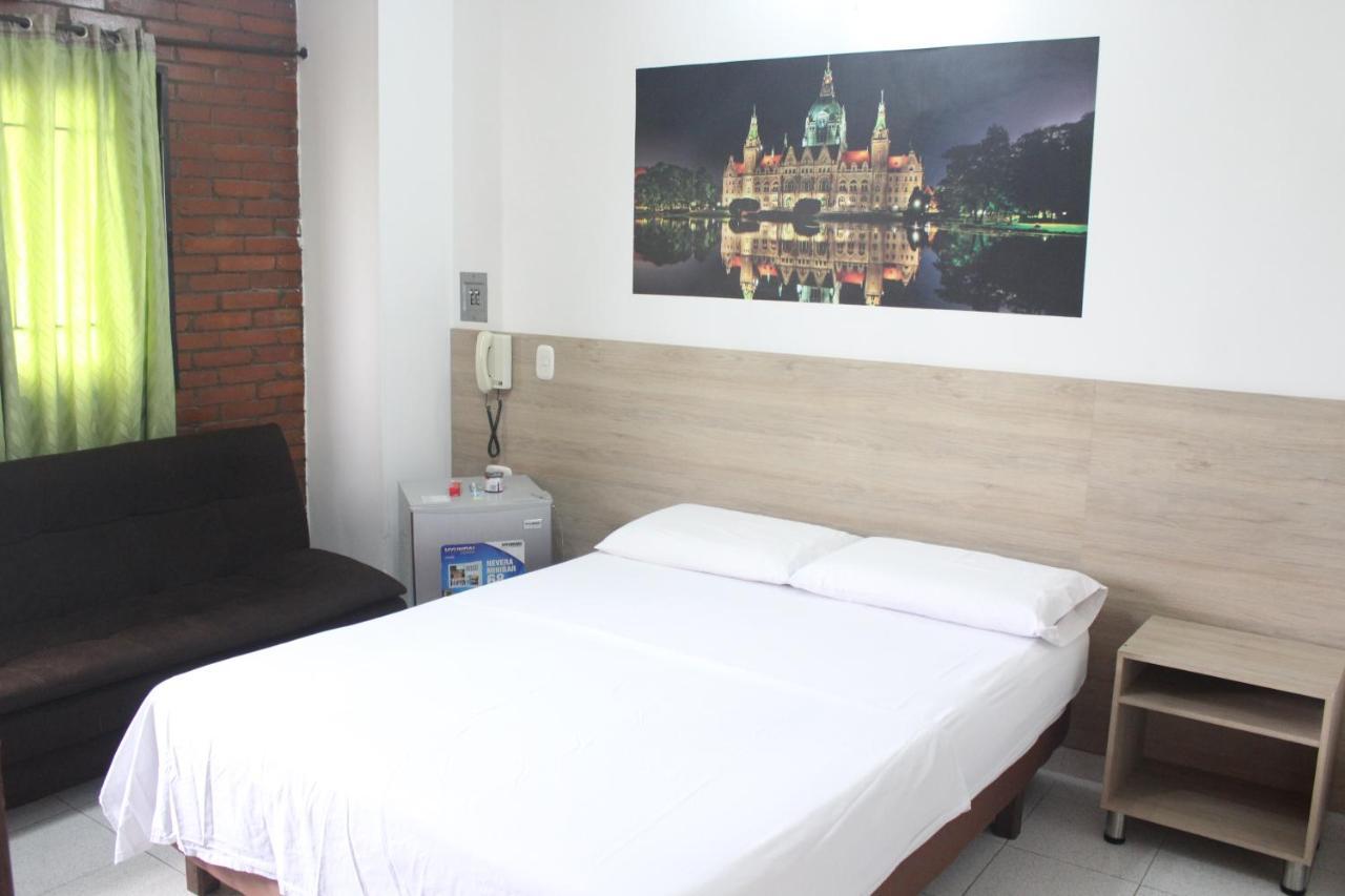 Hotel Elimar Girardot Buitenkant foto